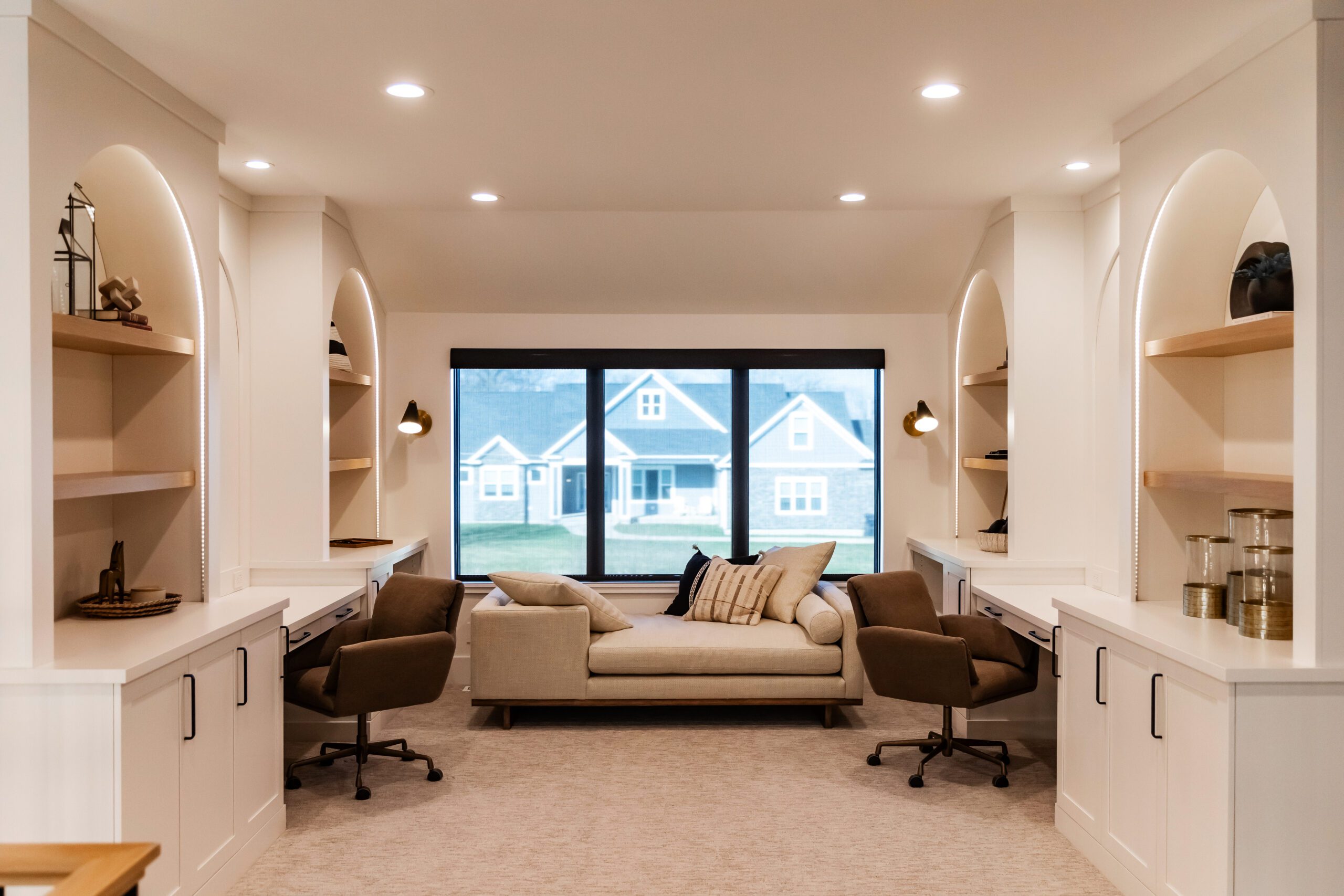 Cozy Corners: Creating Small Spaces for Reading, Relaxing, and ...
